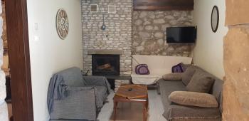 Spitiko, Kato Loutraki (photo 4)