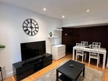 3 Bed luxury house, 10 min walk to underground, London (photo 2)
