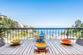 GuestHost - Lovely Sea View Apartment - Swimming Pool, Taormine (photo 2)