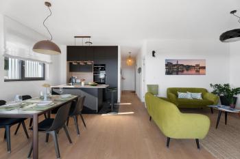 Hektor apartment with sea view terrace and garage, Split (Foto 5)