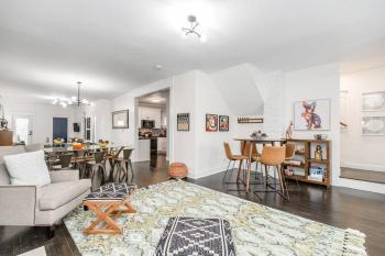 Spacious 5BR/5.5BA Near Plaza & Museum, Канзас-Сити (фото 2)