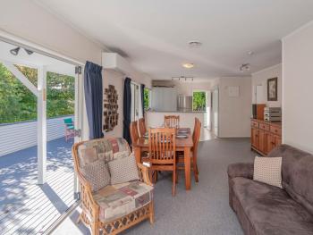 Seashells Bach - Whangamatā Holiday Home, Whangamata (foto 4)