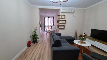 Family-friendly APT at 21 dhjetori w/Self Check-In, Tirana (photo 2)