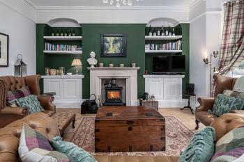 No22, Llandudno - Stylish & Cosy Period Apartment, with Hot Tub & Private Parking, Llandudno (photo 3)