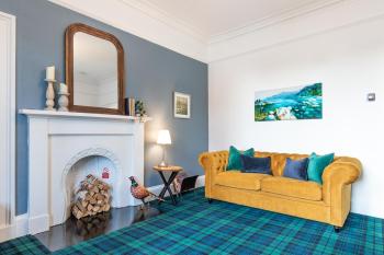 Thistle do Nessly, Inverness (fotografie 3)