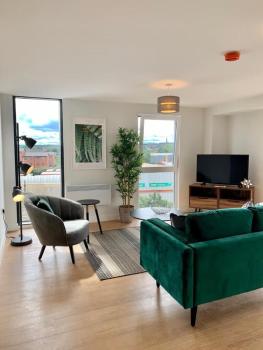 1 Bed Modern Apartment in a Converted Mill, Leeds (photo 5)