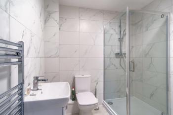 Modern 1 Bedroom Apartment in Liverpool, Liverpool (fotografie 3)