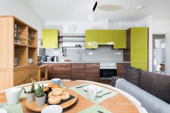 Fabulous 2 Bedroom Apartment w Balcony in London, Londyn (zdjęcie 3)