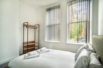 Modern 2 Bed Apartment in Waterloo Liverpool, Liverpool (photo 5)