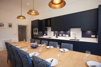 Stunning Central Bath Townhouse off Pulteney Bridge, Bath (photo 3)