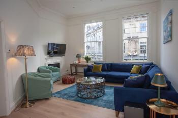 Stunning Central Bath Townhouse off Pulteney Bridge, Bath (photo 5)