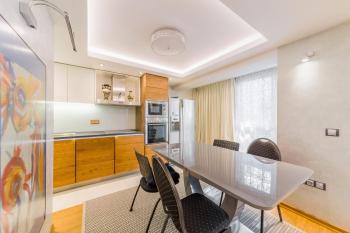 Signature Suite - 1 Bedroom by Flat Manаger, Sofia (Foto 3)