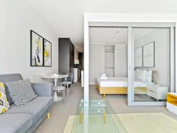 Heart of the City Stylish 1BR Flat Zodiak Stays, Auckland (photo 2)