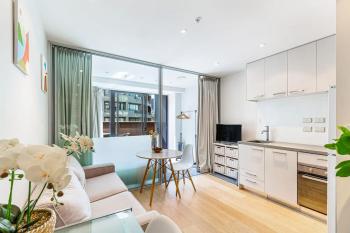 Sleek central stay with balcony by Zodiak Stays, Auckland (Foto 3)