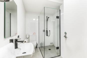 Modern Studio in Prime Location by Zodiak Stays, Auckland (photo 4)