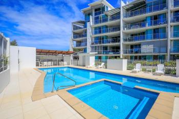 Dwell @ 25, Oceanfront Apartment, Баргара (фото 2)
