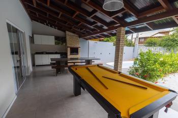 540B - Linda casa com 5 dormitórios á 100m da praia, Bombinhas (photo 2)