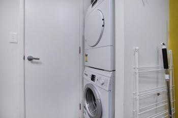 Skyline Serenade Apt with SkyCity View and Parking, Окленд (фото 5)