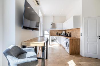 34 BORNIOL - Bel appartement rénové avec mezzanine Cannes, Cannes (fotografie 5)