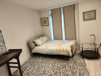 2/3 Bedroom Flat, Chelsea free parking, London (photo 5)