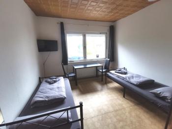 Monteur-Haus Marat Berlin Biesdorf / Marzan / Hellersdorf, Berlin (zdjęcie 3)