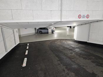 3 rooms 2 bathrooms 2 toilets new apartment center of Düsseldorf underground parking space contactless self check-in, Дюссельдорф (фото 5)