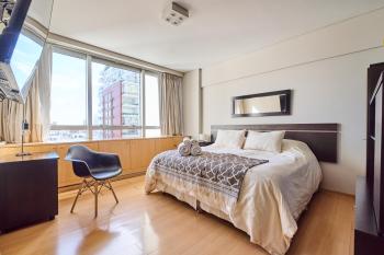 Recoleta: Elegance, Pool and Prime Location, Buenos Aires (zdjęcie 2)