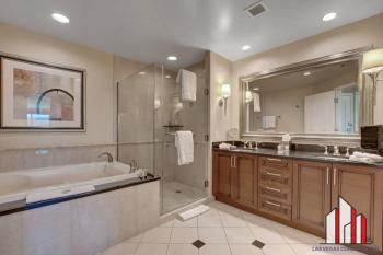 MGM Signature-02-604 Jacuzzi Studio, Las Vegas (photo 3)