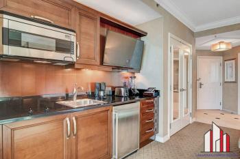 MGM Signature-11-604 Jacuzzi Studio, Las Vegas (photo 3)