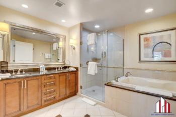 MGM Signature-04-603 Strip View Jacuzzi Studio, Las Vegas (foto 3)