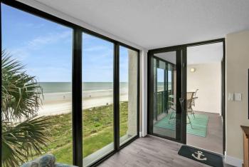 Upscale Oceanfront Condo with Panoramic Views and Pool, St. Augustine (foto 2)