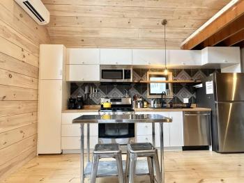 Cozy Studio in the Heart of Bar Harbor [Sea Smoke], Бар-Харбор (фото 2)