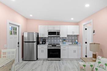 Charming Suite with Balcony and Bikes at Historic Sandpiper Inn, Sanibel (fotografie 3)