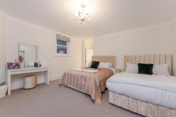 Modern London Luxury 3Bed 3Bathroom Retreat 6HS, Londyn (zdjęcie 5)