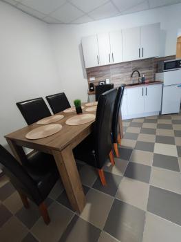 Bástya Apartman, Tata (zdjęcie 5)