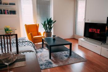 Apartmán u METRA, 4 hosté, parking free, blízko O2 arena, Prague (photo 2)