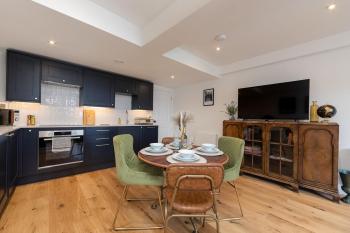 Abbey View Penthouse - Steps from Roman Baths, Bath (foto 2)