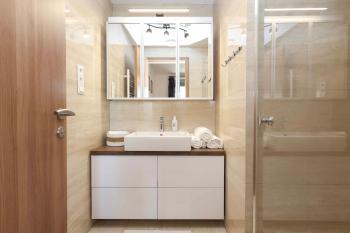 Sky Park Tower 2, luxury apartment with free parking, Bratislava (photo 4)