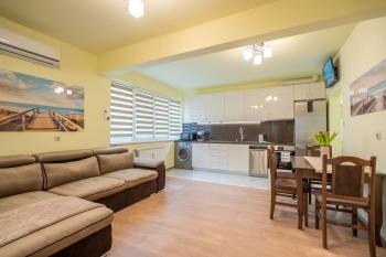 Top Location Central New & Spacious 3 BDR apt Medical Academy, Sofia (Foto 3)