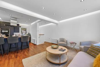 Knightsbridge 3 Bedroom Home 1 Minute Harrods, Londyn (zdjęcie 4)