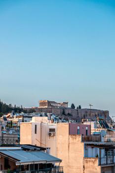 Bachelor Penthouse with Roof Garden access, 15 m walk to Acropolis, Athens (photo 3)
