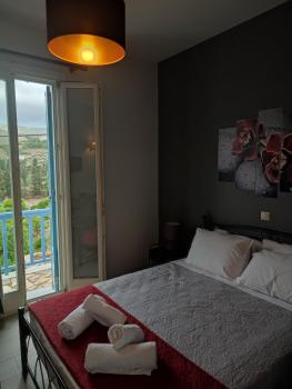 Andros Guesthouses, Andros (photo 2)