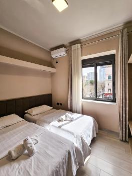 Sunflower Twin room, Tirana (photo 2)