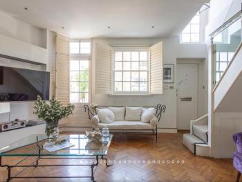 Magenta – 3 Bedroom Home by Battersea Park, London (photo 2)