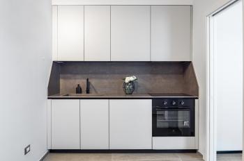 GuestHost - Garnopea Modern & Stylish Apartment with Balcony, Lecce (foto 2)