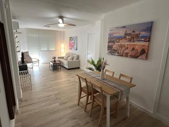 Modern and Bright close to the Station, Cordoue (photo 2)
