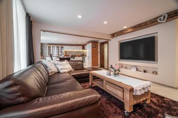 Luxurious and Royal Apartment in the Old Town, Bratislava (fotografie 4)