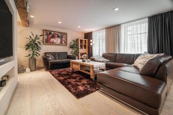 Luxurious and Royal Apartment in the Old Town, Bratislava (fotografie 3)