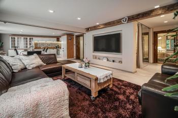 Luxurious and Royal Apartment in the Old Town, Bratislava (fotografie 2)