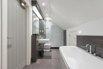Cool urban apartment with stunning Castle views, Edynburg (zdjęcie 2)